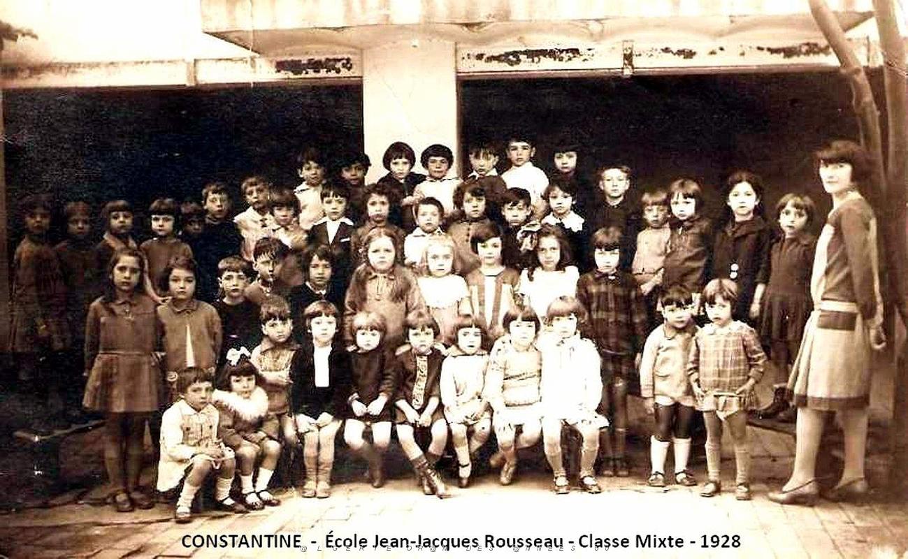 Constantine - Ecole Jean-Jacques Rousseau - Classe Mixte - 1928.jpg